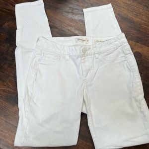Jessica Simpson white kiss me super skinny size 26 stretch jeans